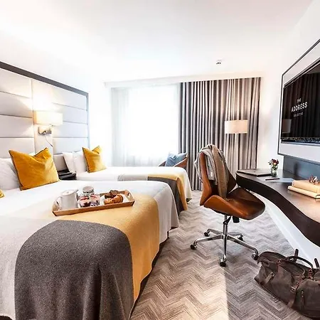 מלון The Address Connolly 4*