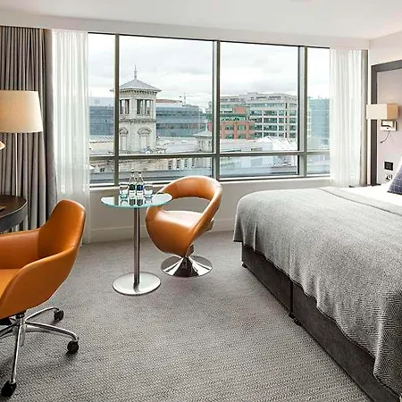 Hotel The Address Connolly Bray