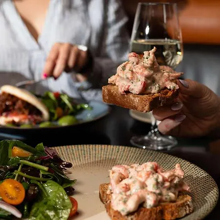 The Address Connolly 4*