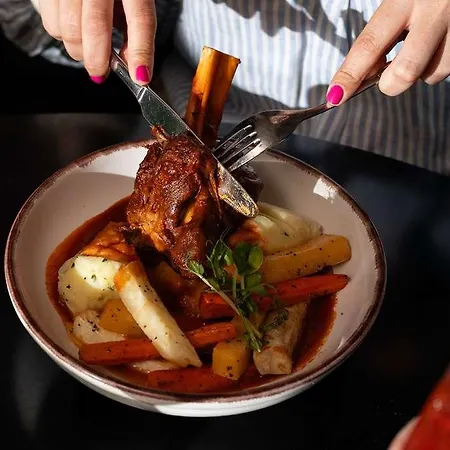 The Address Connolly 4* בריי