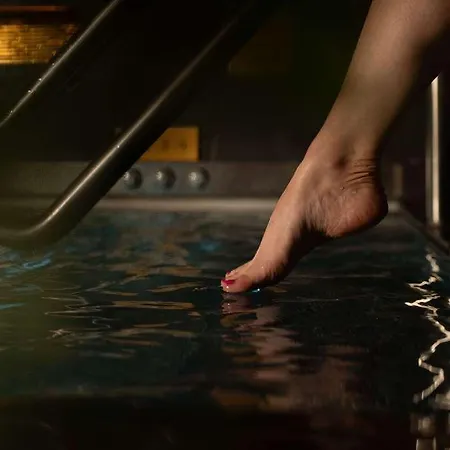 The Address Connolly מלון בריי