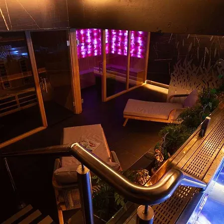 Hotel The Address Connolly Bray