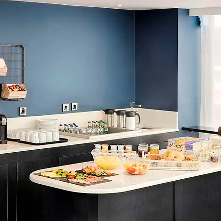 The Address Connolly 4*