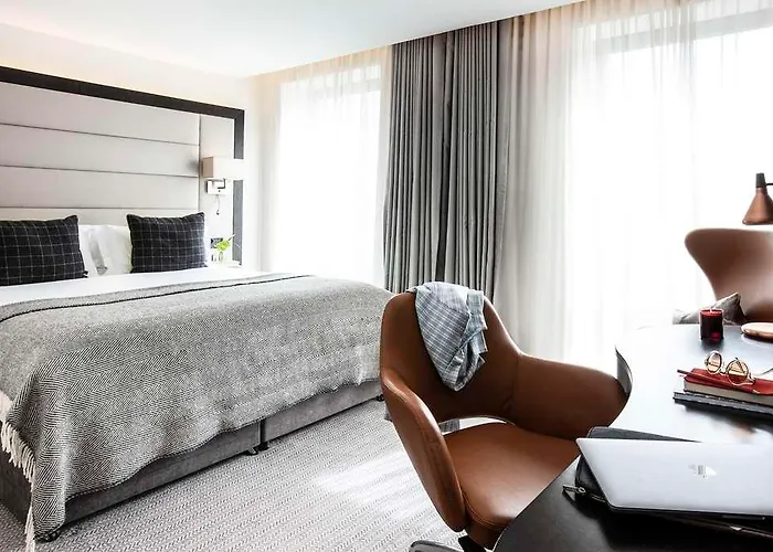 The Address Connolly 4* 布瑞