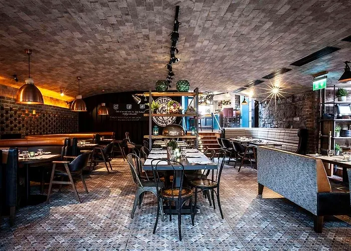 Hotel The Address Connolly Bray